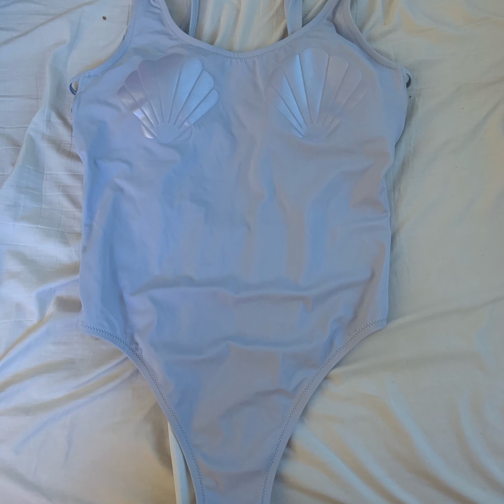 VS pink mermaid 🧜‍♀️ lavender swimsuit